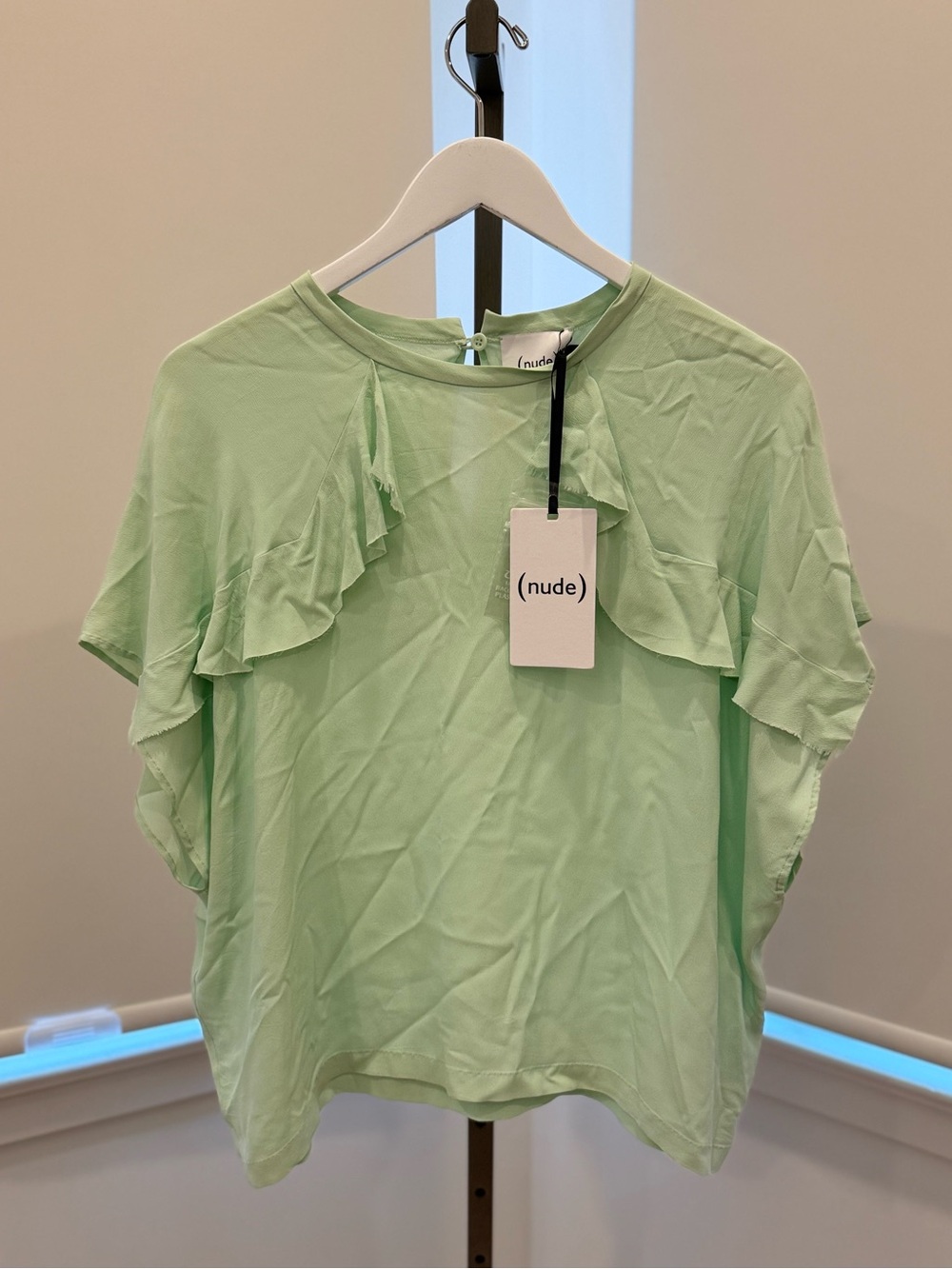 (nude) Sleeveless Blouse W/Ruffles - Mint